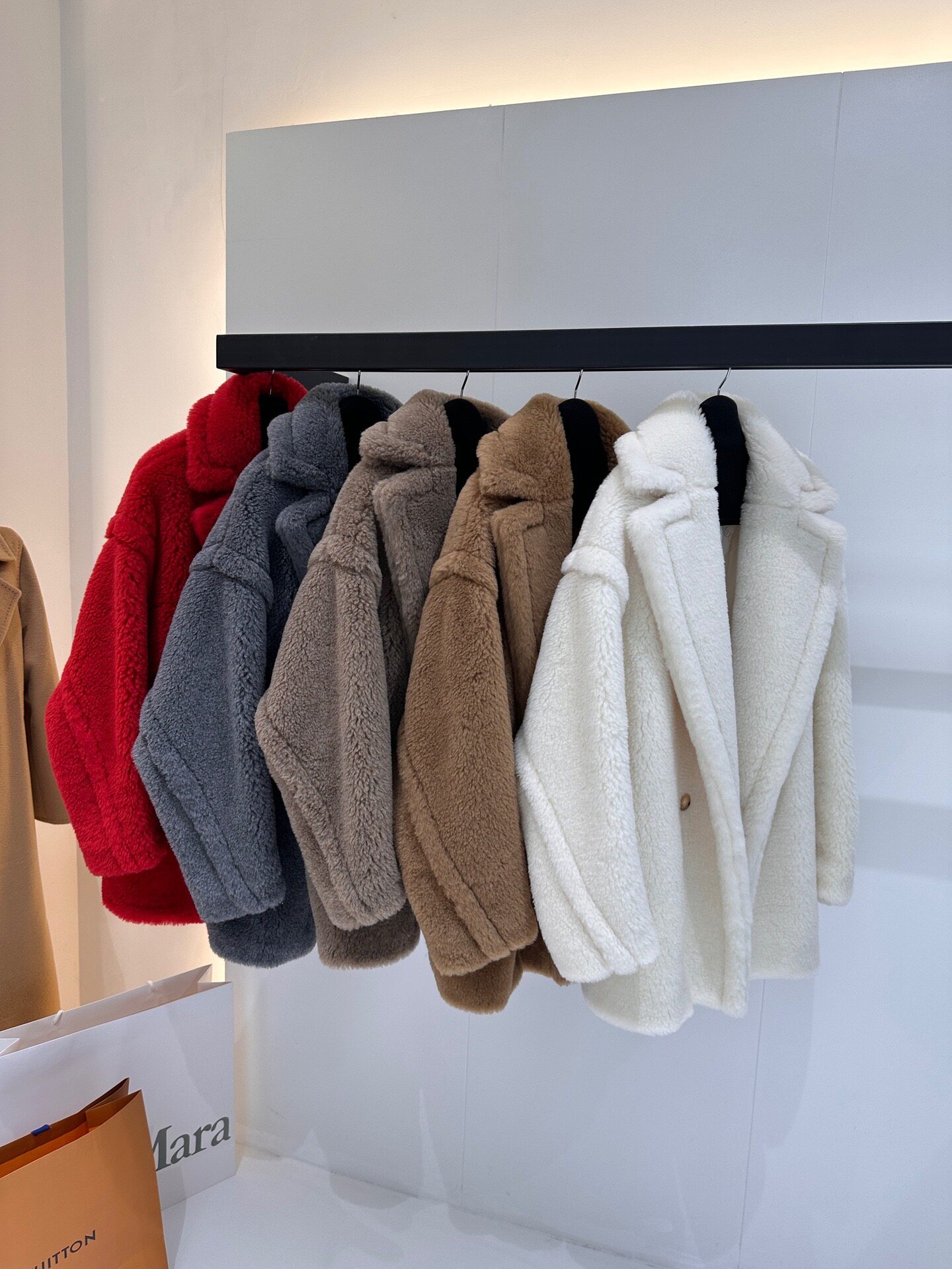 Max Short Teddy Bear Coat 62%  - огляд і ціна Wool Coat Peacoat